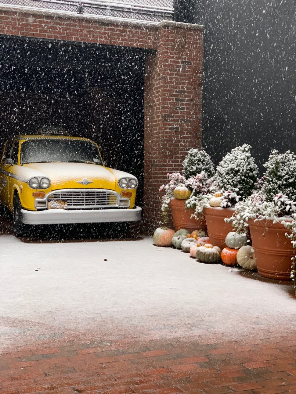 Henry Norman Hotel Snowy Season!